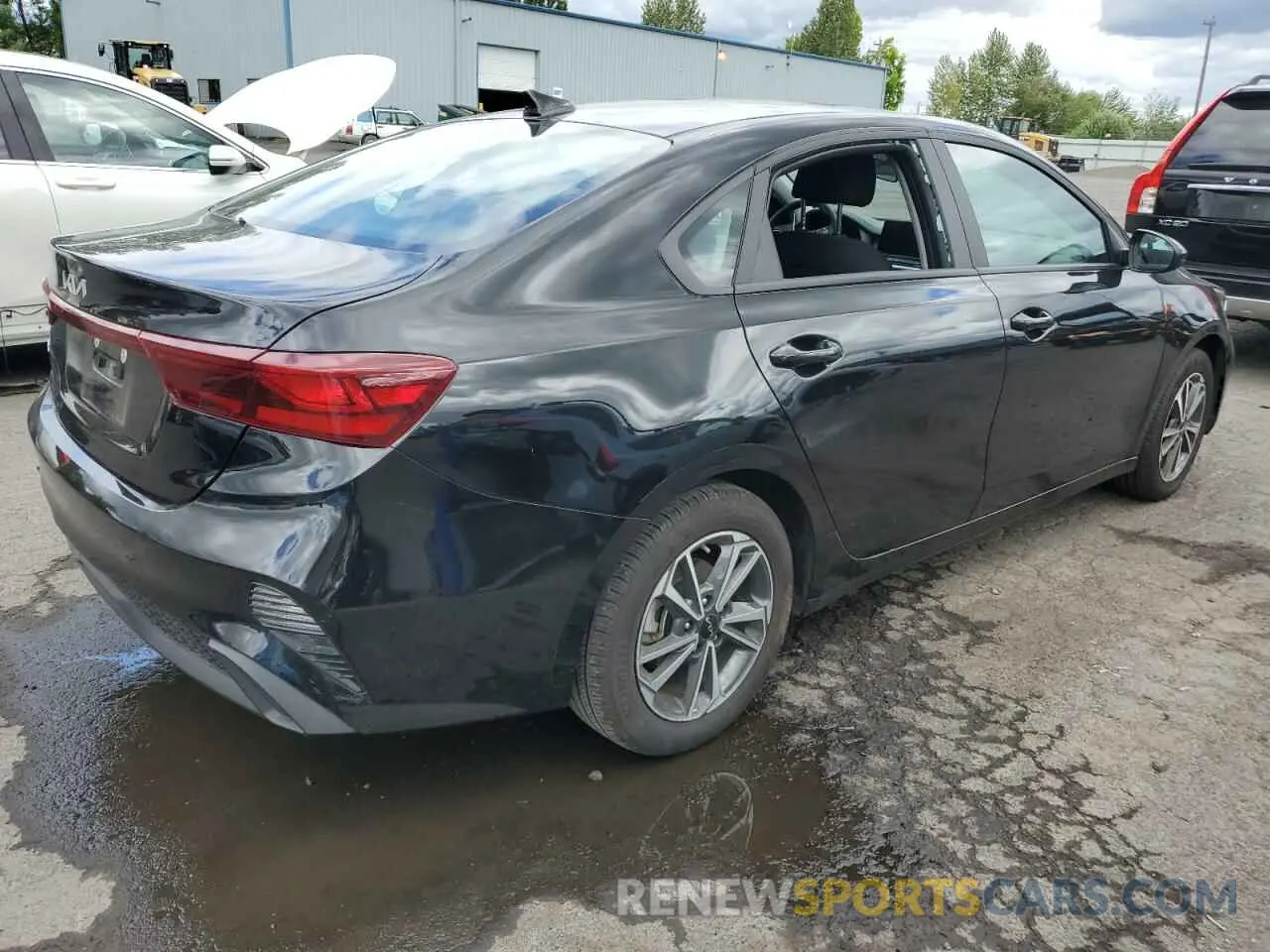 3 Photograph of a damaged car 3KPF24AD2PE647952 KIA FORTE 2023