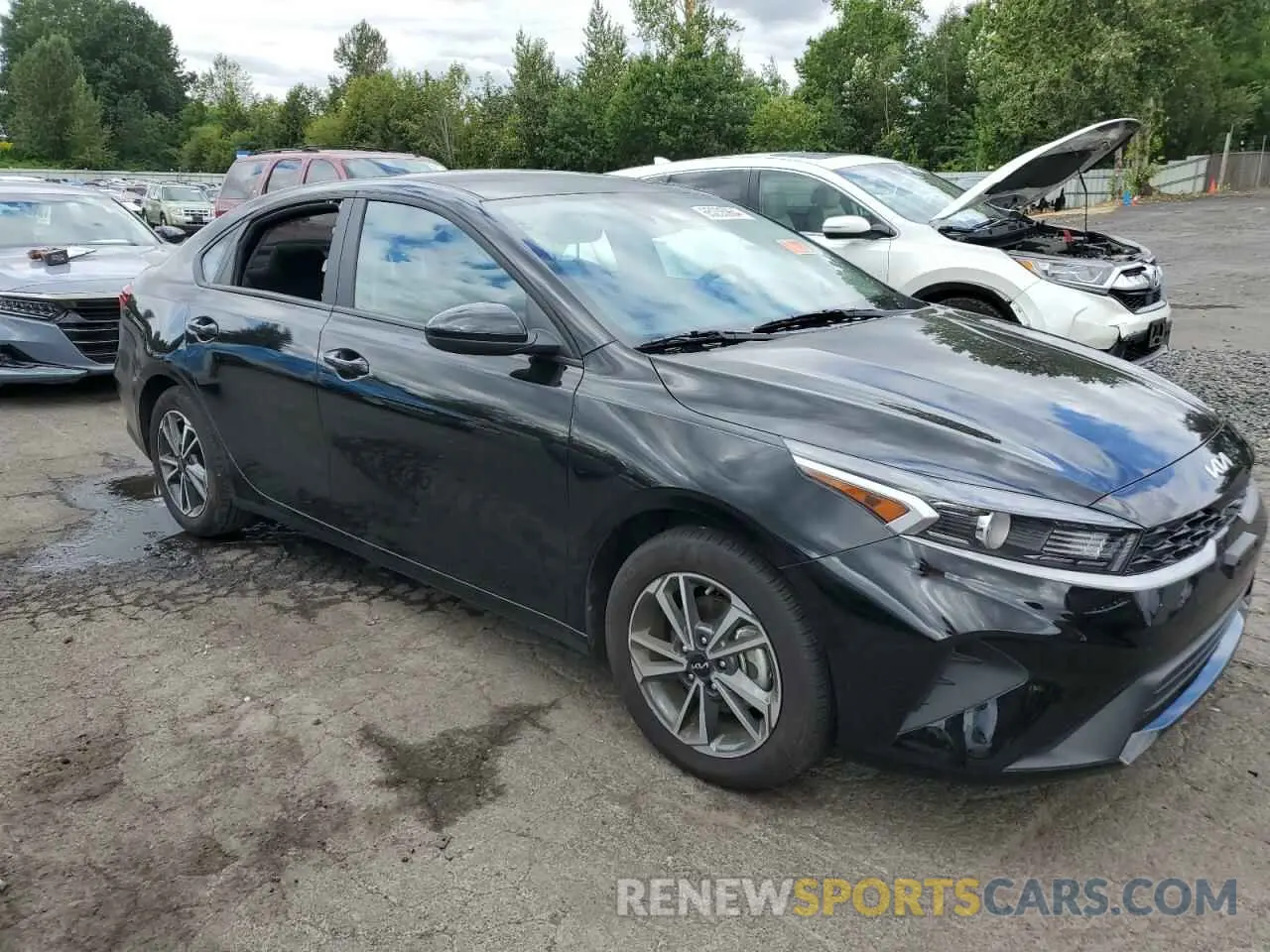 4 Photograph of a damaged car 3KPF24AD2PE647952 KIA FORTE 2023