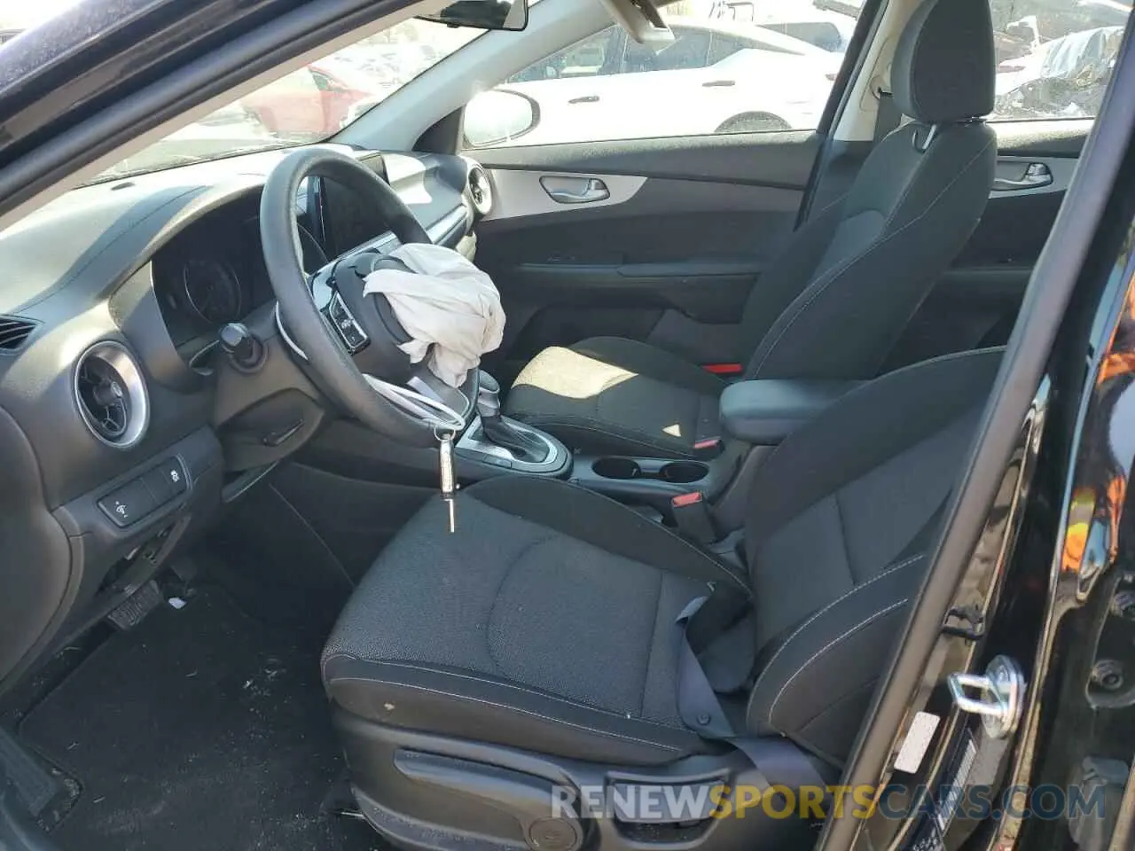 7 Photograph of a damaged car 3KPF24AD2PE656988 KIA FORTE 2023