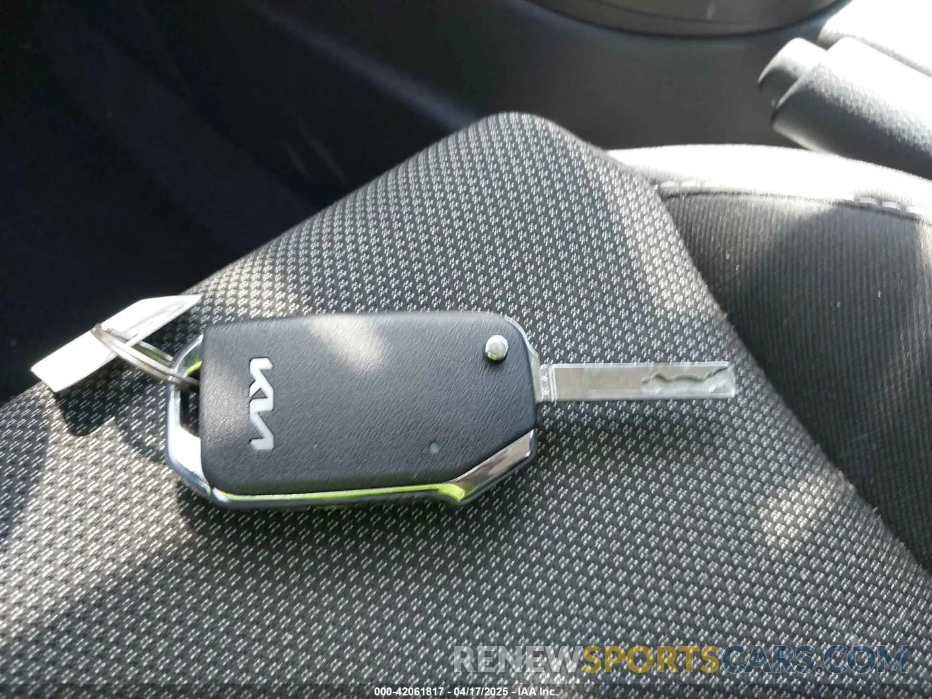 11 Фотография поврежденного автомобиля 3KPF24AD3PE505710 KIA FORTE 2023