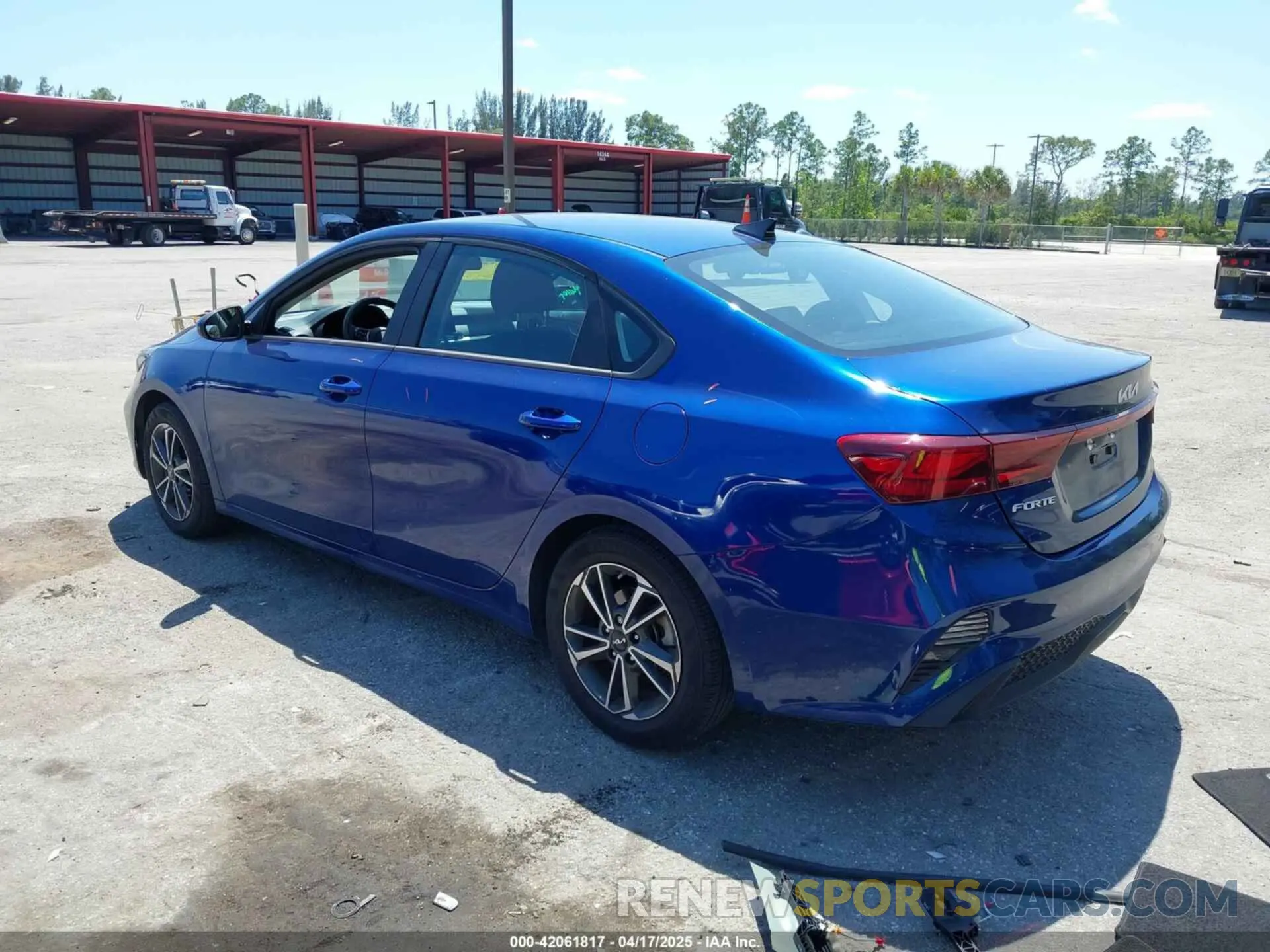 3 Фотография поврежденного автомобиля 3KPF24AD3PE505710 KIA FORTE 2023
