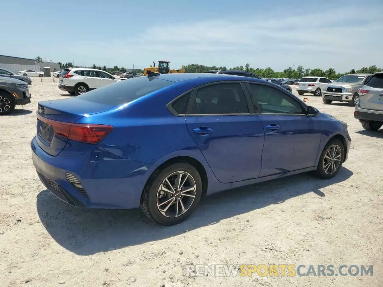 3 Фотография поврежденного автомобиля 3KPF24AD3PE509448 KIA FORTE 2023