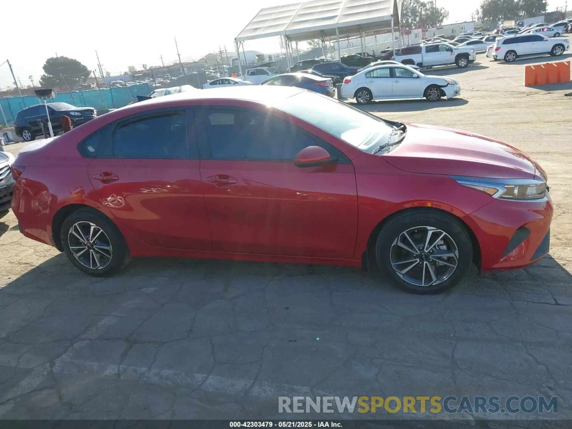 13 Photograph of a damaged car 3KPF24AD3PE516898 KIA FORTE 2023