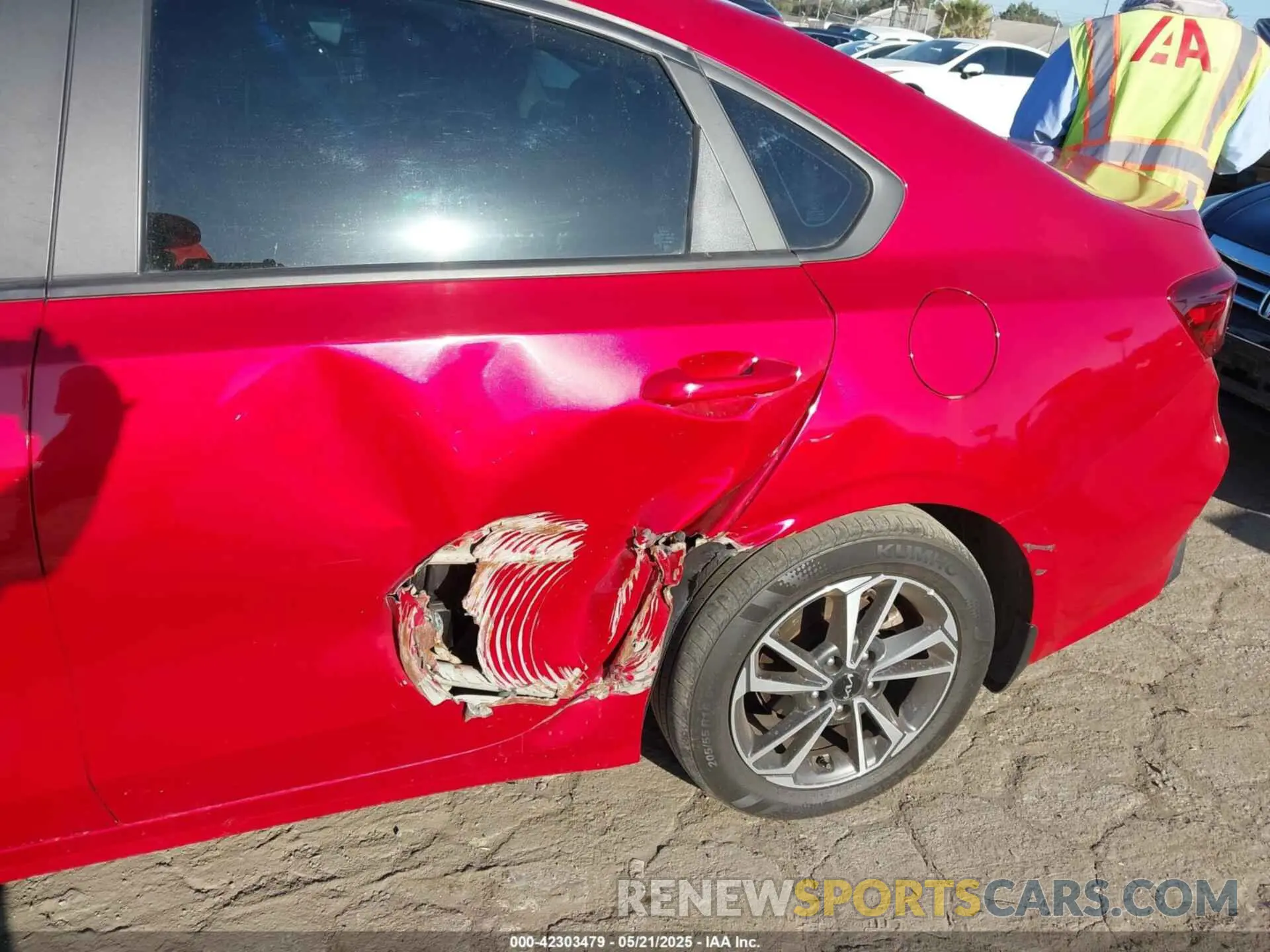 6 Photograph of a damaged car 3KPF24AD3PE516898 KIA FORTE 2023