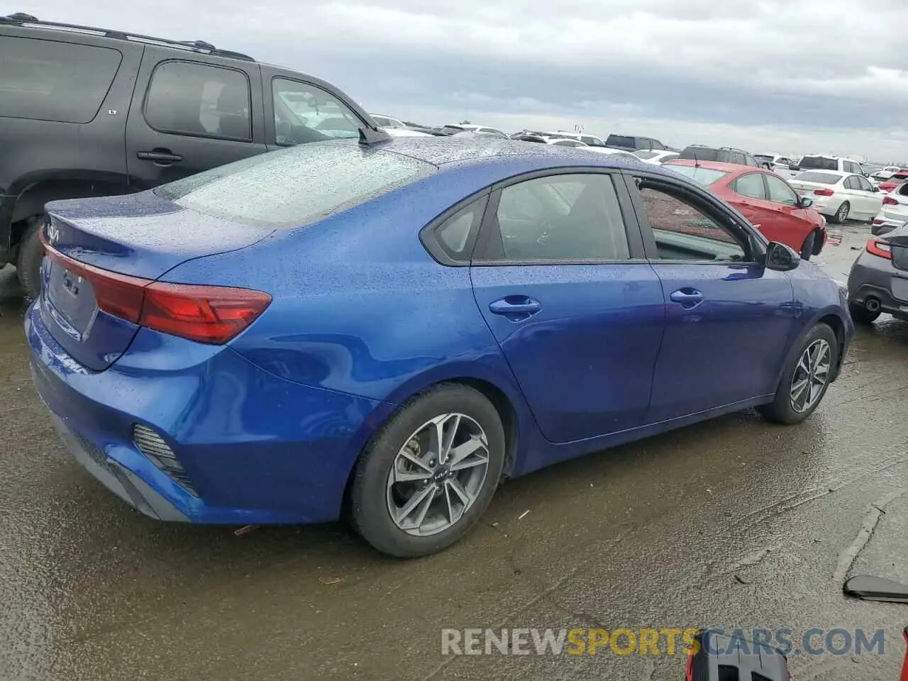 3 Фотография поврежденного автомобиля 3KPF24AD3PE572128 KIA FORTE 2023