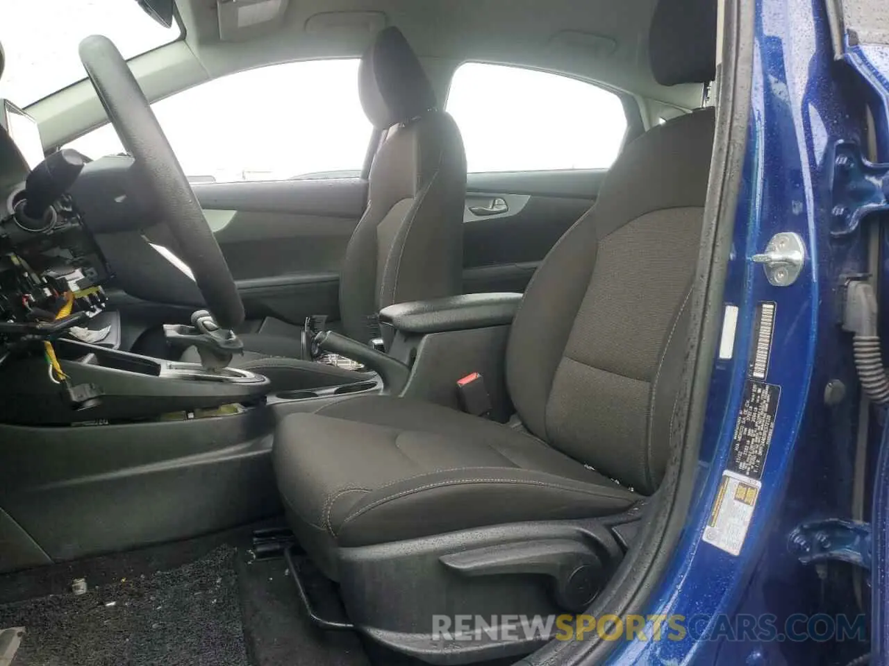 7 Фотография поврежденного автомобиля 3KPF24AD3PE572128 KIA FORTE 2023