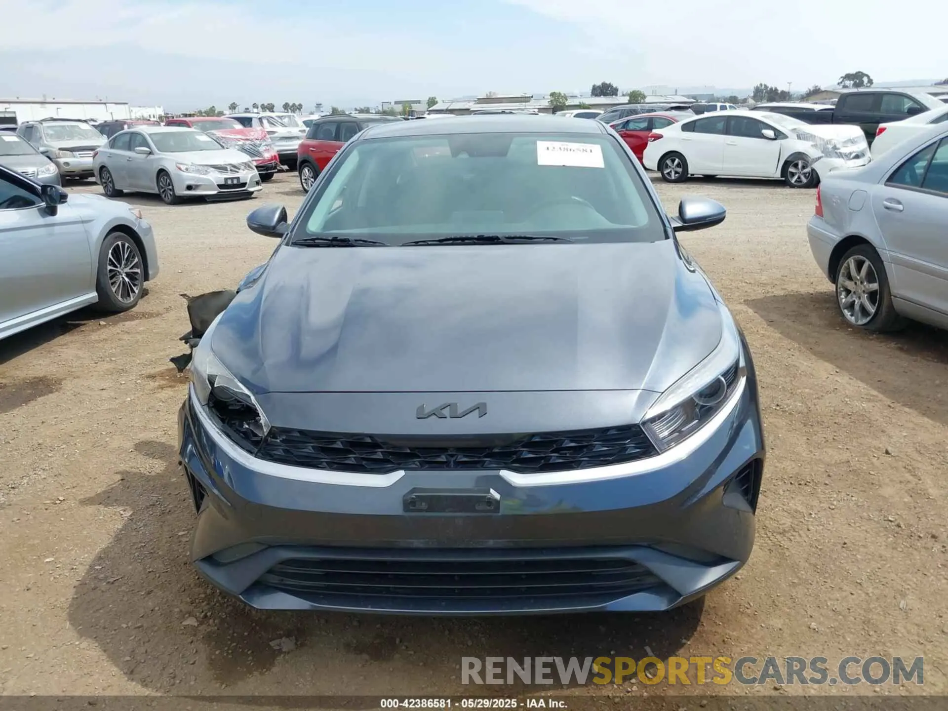 12 Фотография поврежденного автомобиля 3KPF24AD3PE575711 KIA FORTE 2023