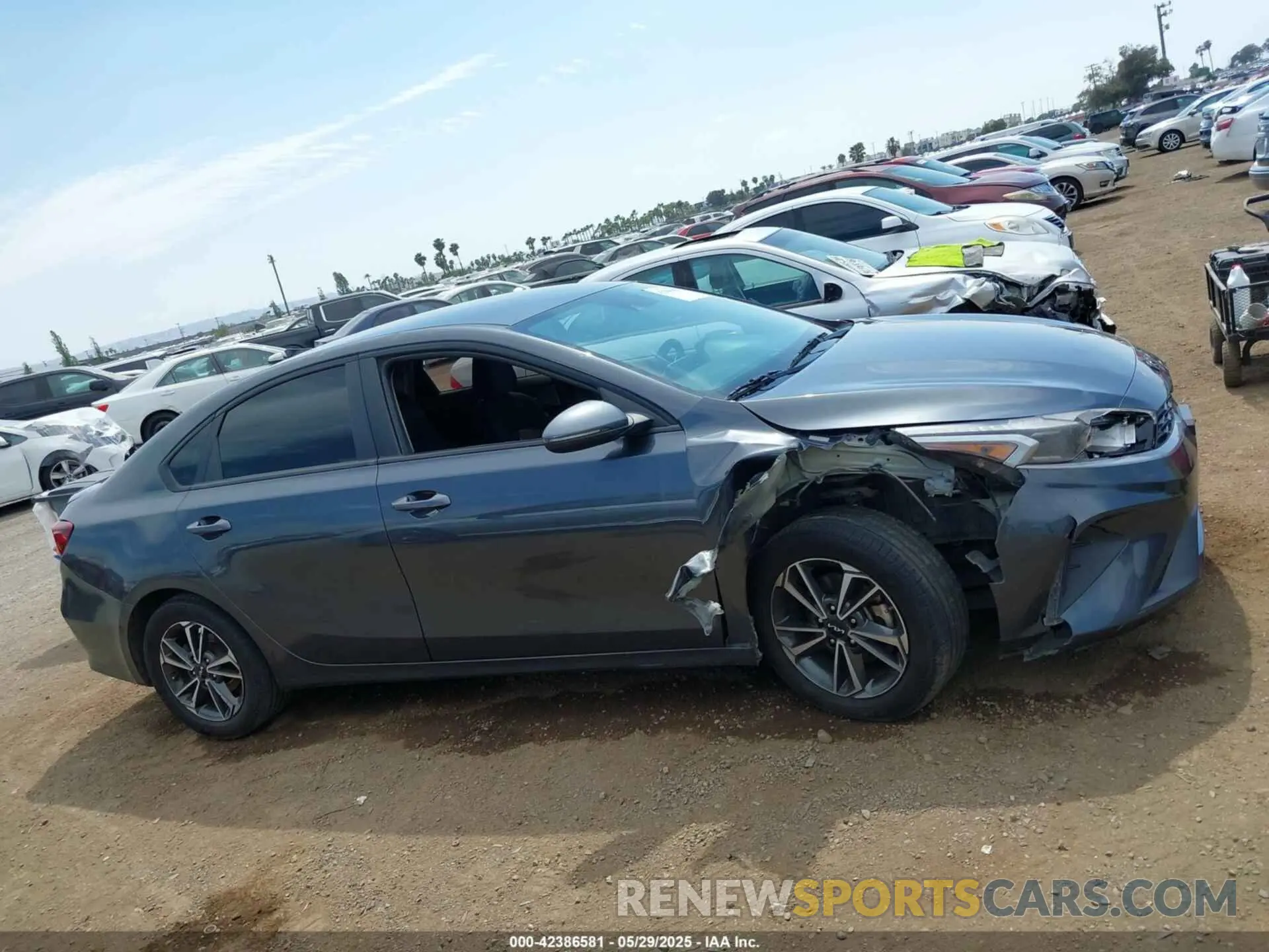 13 Фотография поврежденного автомобиля 3KPF24AD3PE575711 KIA FORTE 2023