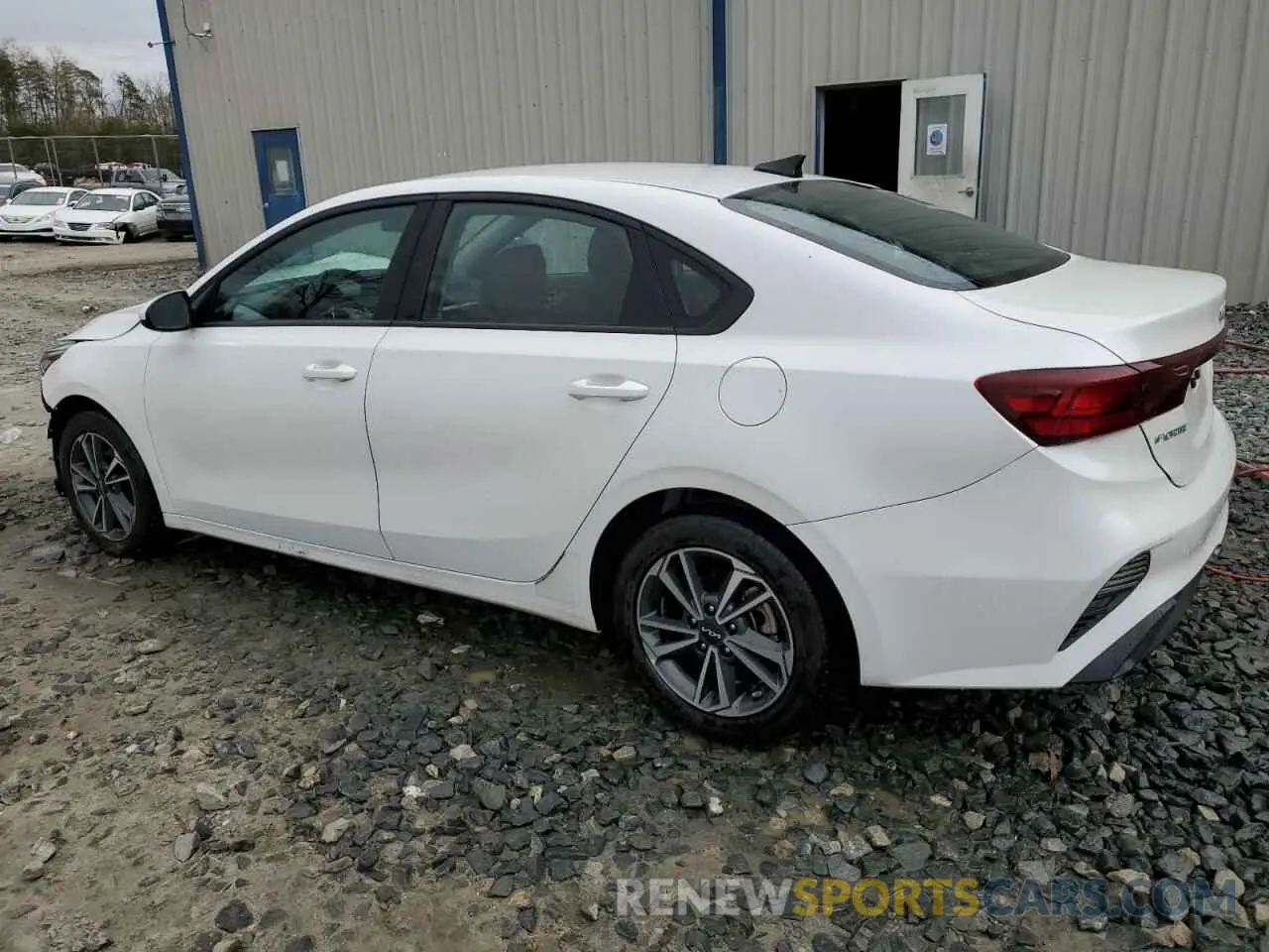 2 Фотография поврежденного автомобиля 3KPF24AD3PE589981 KIA FORTE 2023