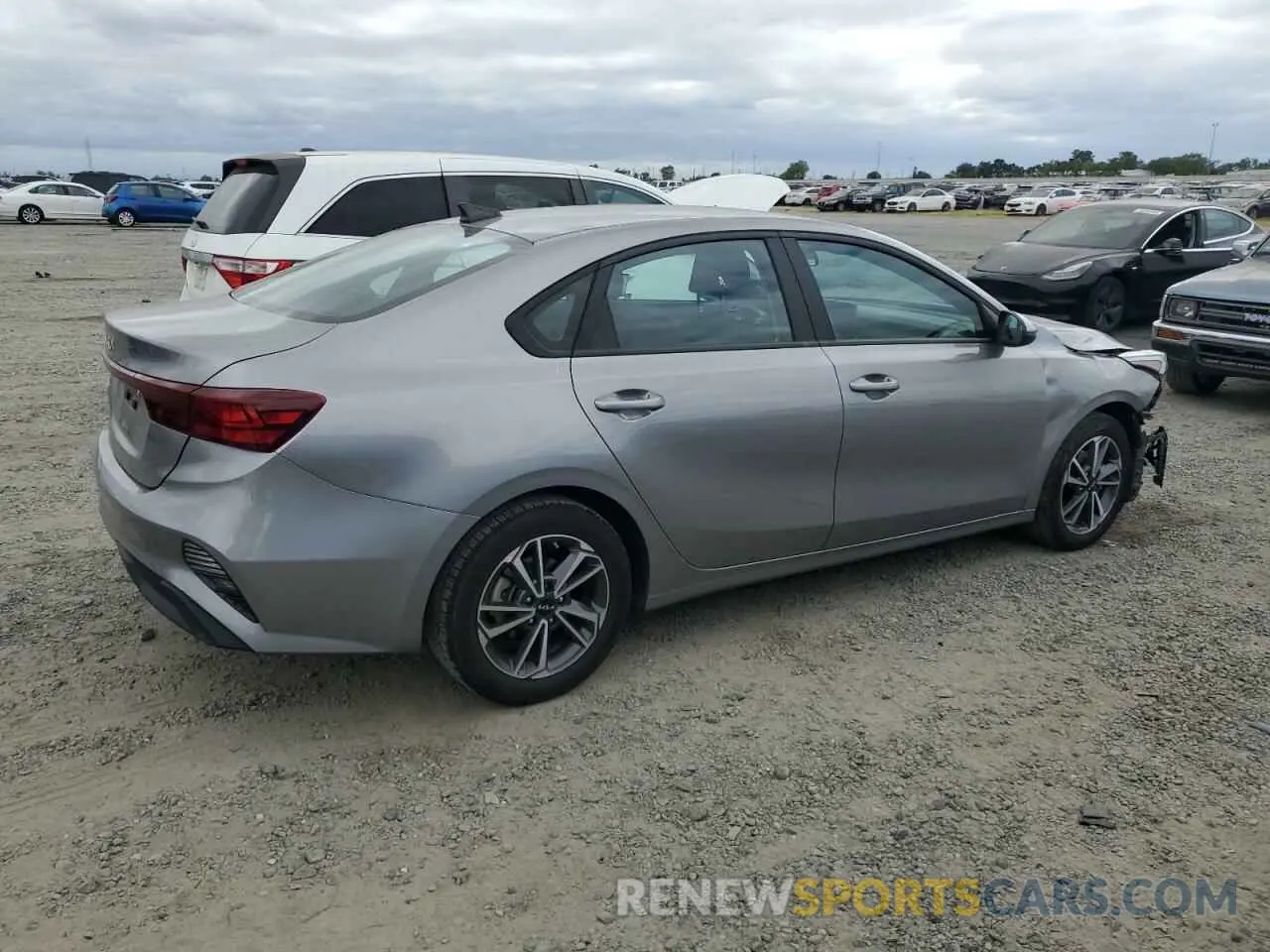 3 Photograph of a damaged car 3KPF24AD3PE592623 KIA FORTE 2023