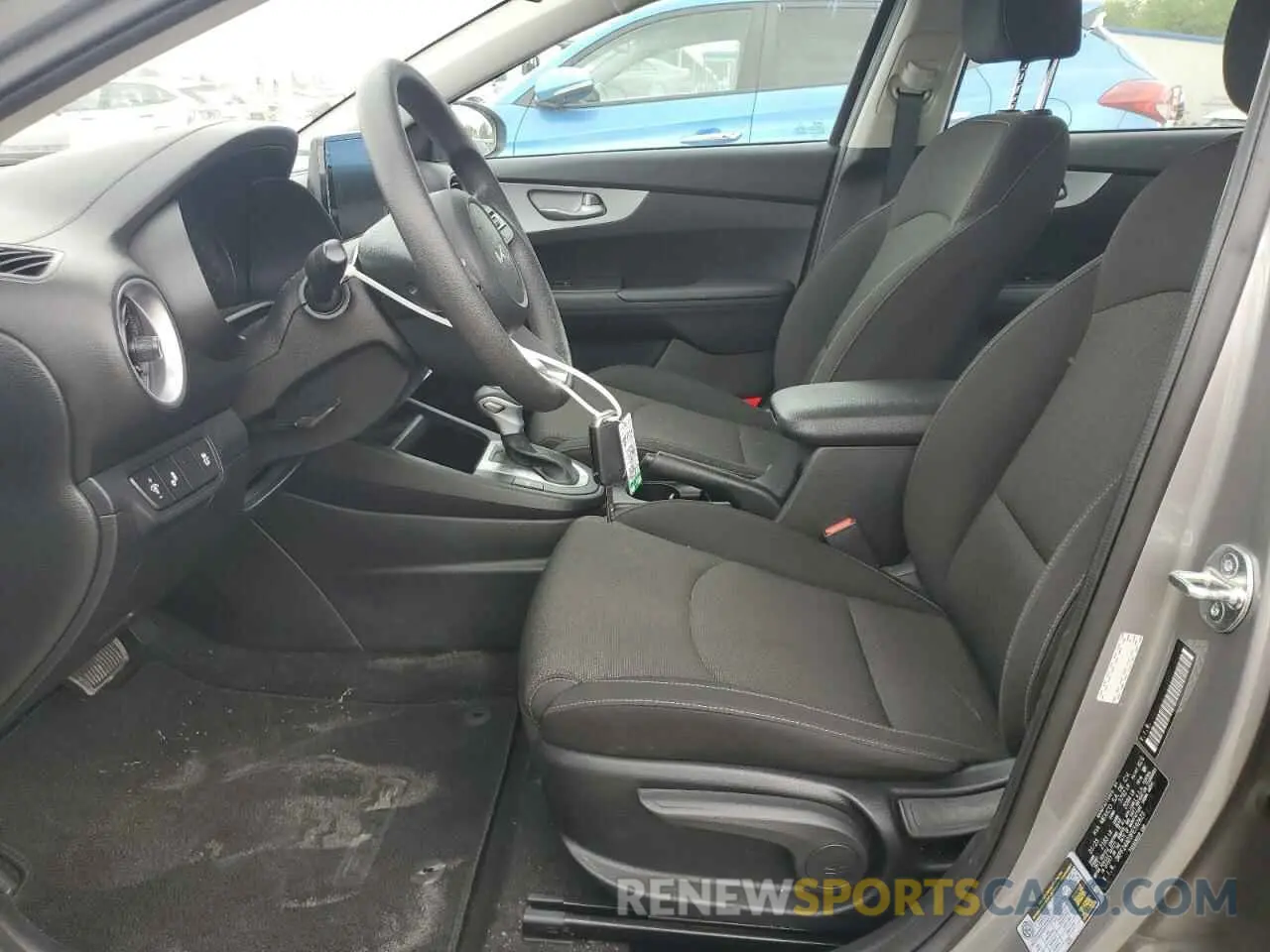 7 Photograph of a damaged car 3KPF24AD3PE592623 KIA FORTE 2023