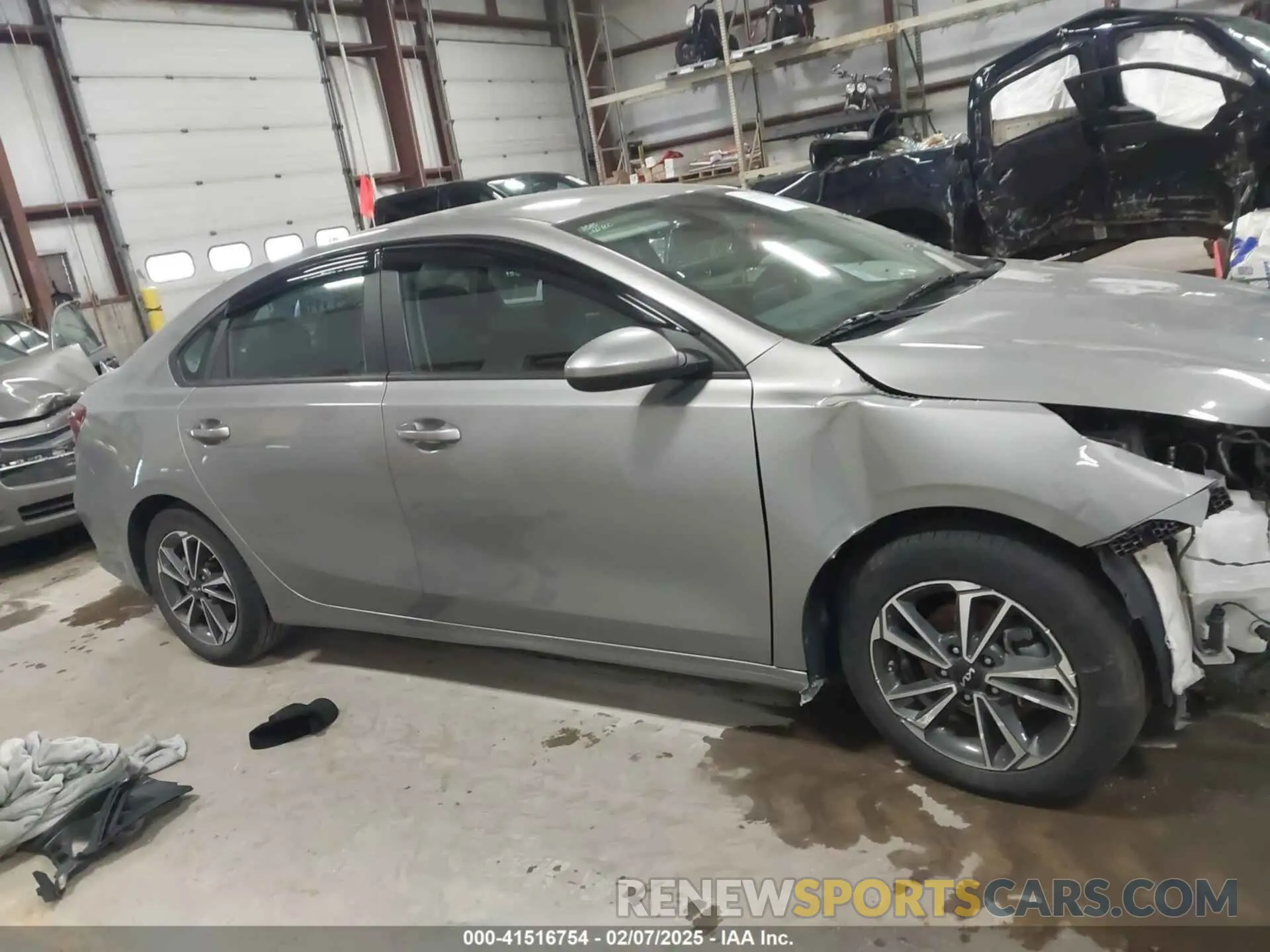 13 Фотография поврежденного автомобиля 3KPF24AD3PE603913 KIA FORTE 2023