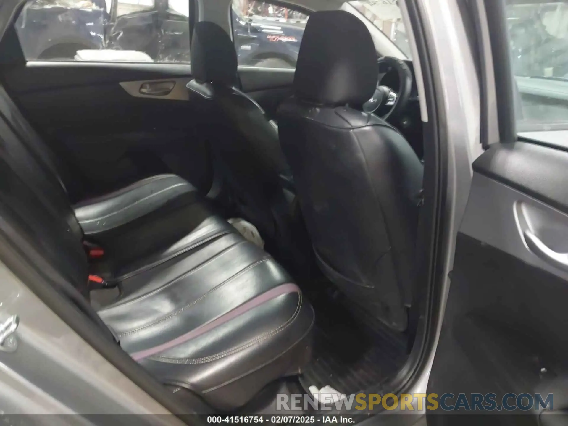 8 Фотография поврежденного автомобиля 3KPF24AD3PE603913 KIA FORTE 2023