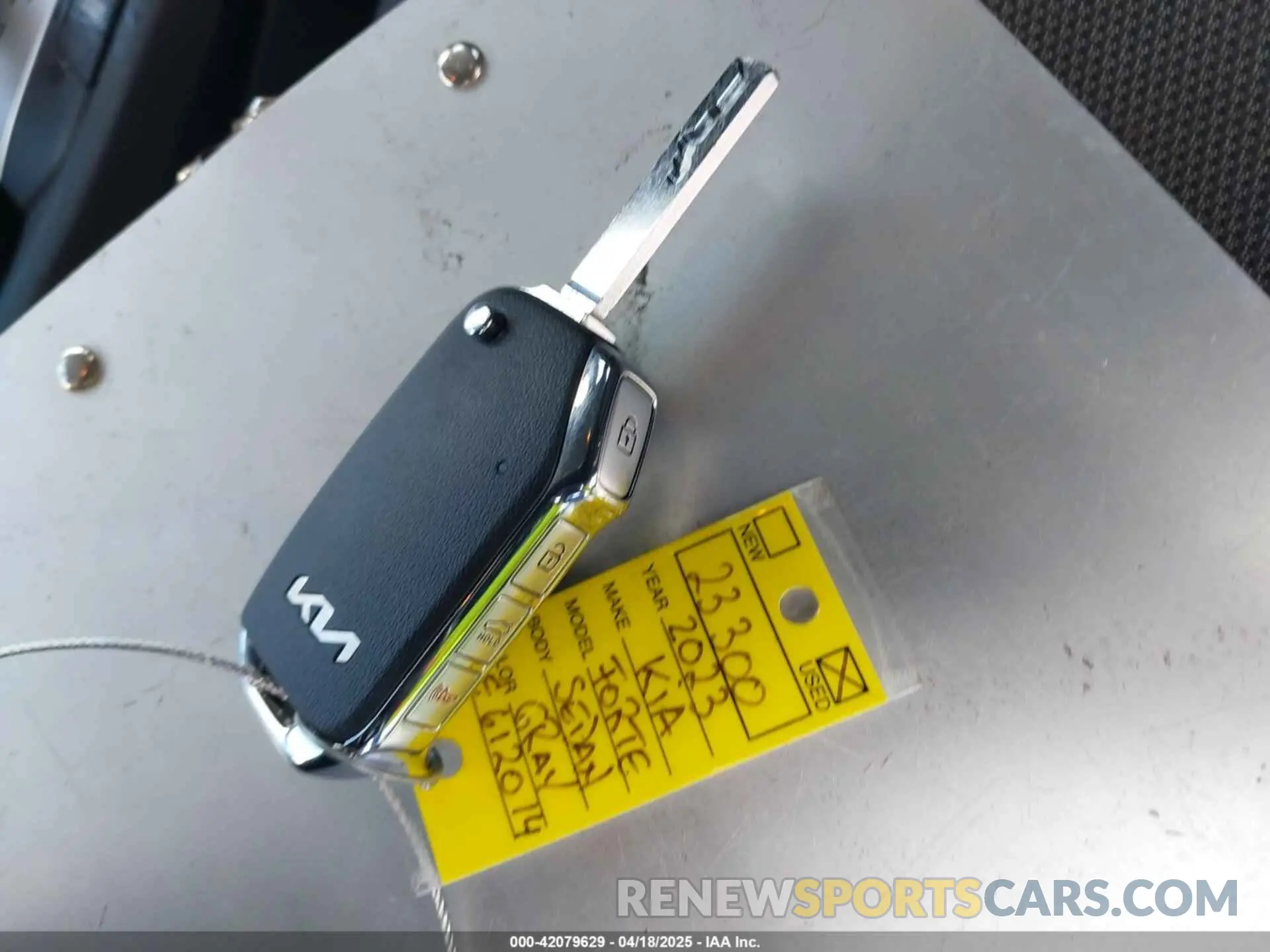 11 Фотография поврежденного автомобиля 3KPF24AD3PE612014 KIA FORTE 2023