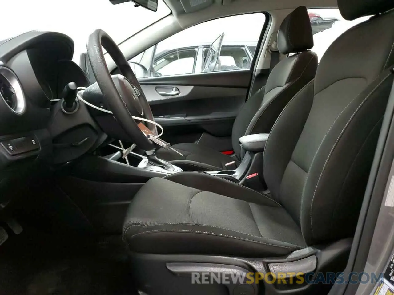 7 Фотография поврежденного автомобиля 3KPF24AD3PE627113 KIA FORTE 2023