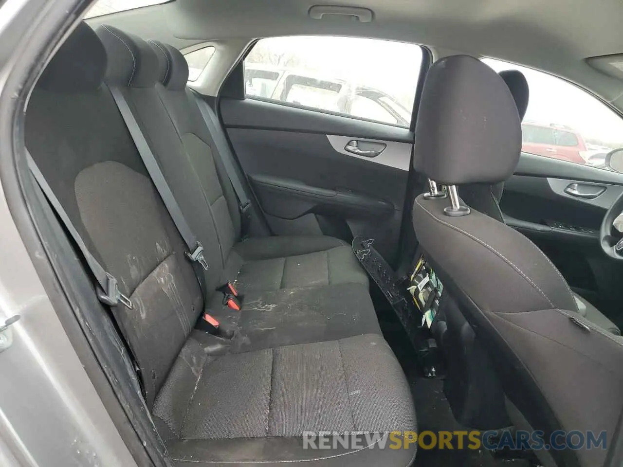 10 Фотография поврежденного автомобиля 3KPF24AD3PE650004 KIA FORTE 2023