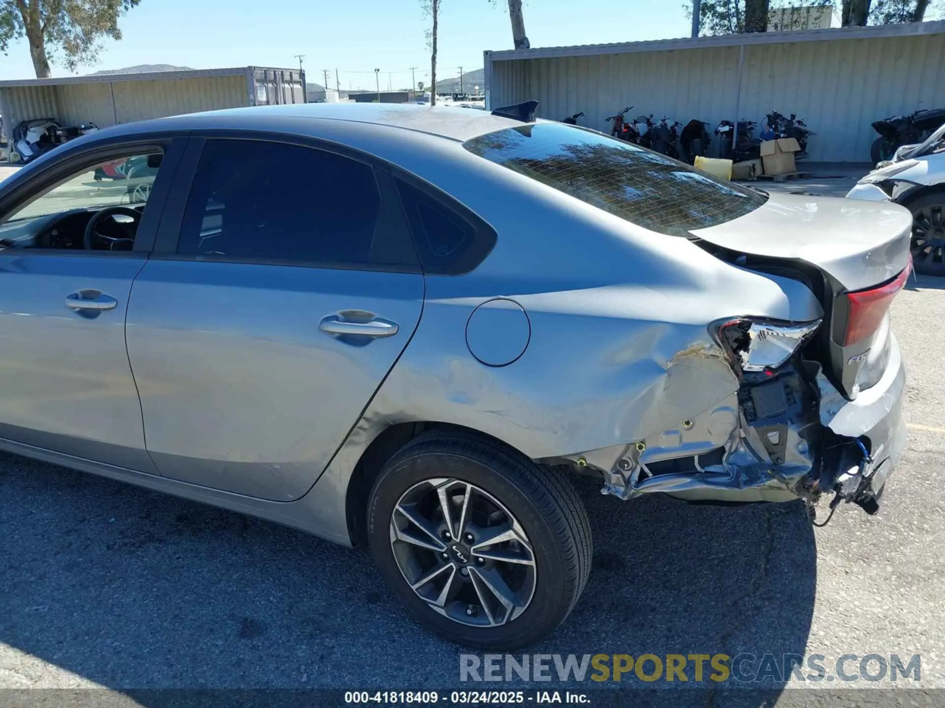 6 Photograph of a damaged car 3KPF24AD3PE672150 KIA FORTE 2023