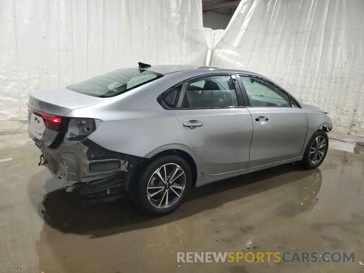 3 Фотография поврежденного автомобиля 3KPF24AD4PE530695 KIA FORTE 2023