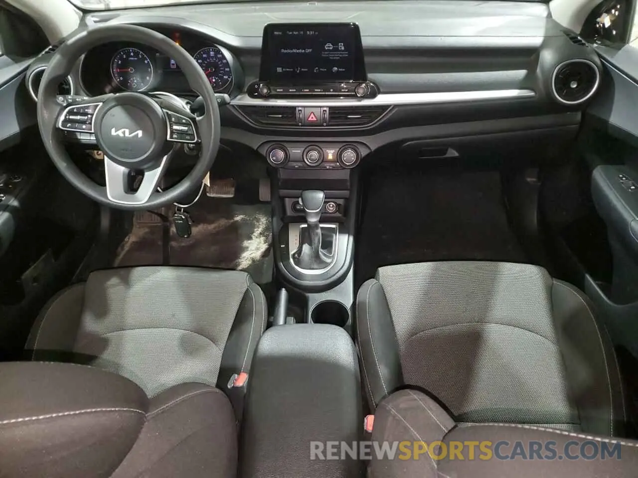 8 Фотография поврежденного автомобиля 3KPF24AD4PE530695 KIA FORTE 2023