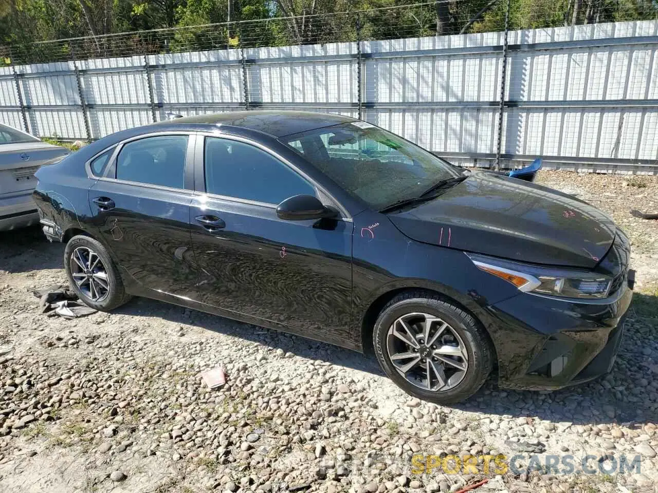 4 Фотография поврежденного автомобиля 3KPF24AD4PE562613 KIA FORTE 2023