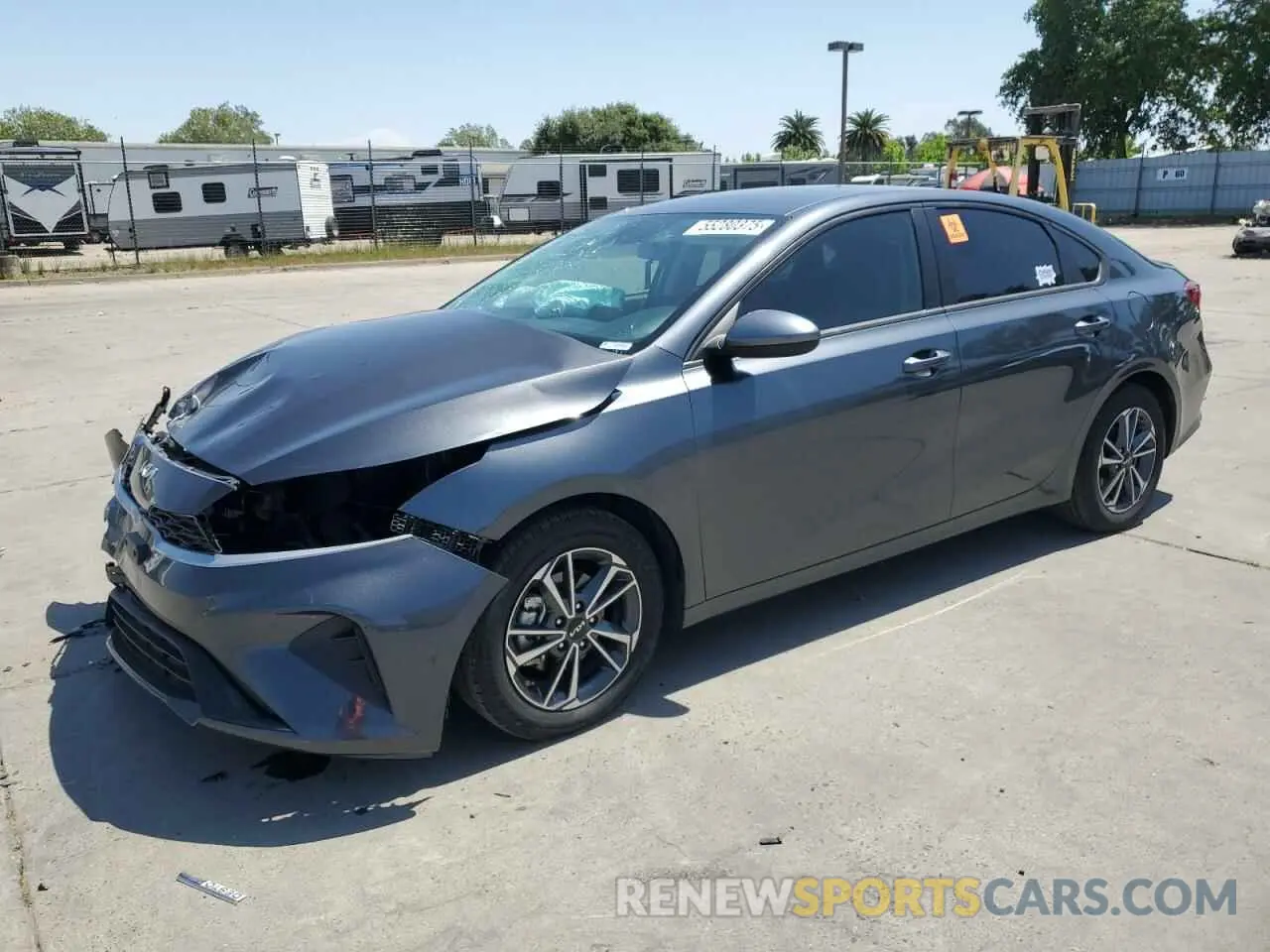 1 Фотография поврежденного автомобиля 3KPF24AD4PE585583 KIA FORTE 2023