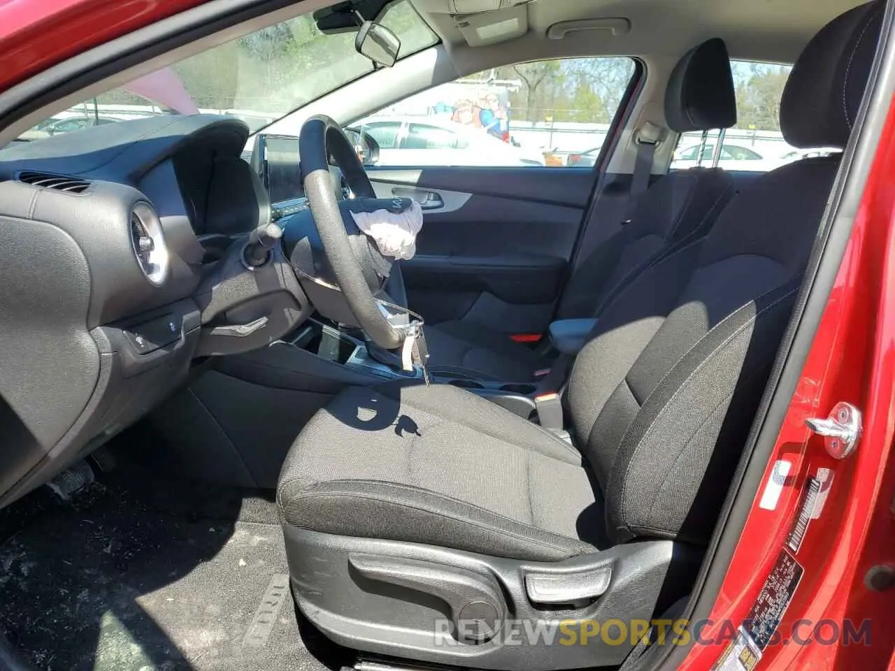 7 Фотография поврежденного автомобиля 3KPF24AD4PE625869 KIA FORTE 2023