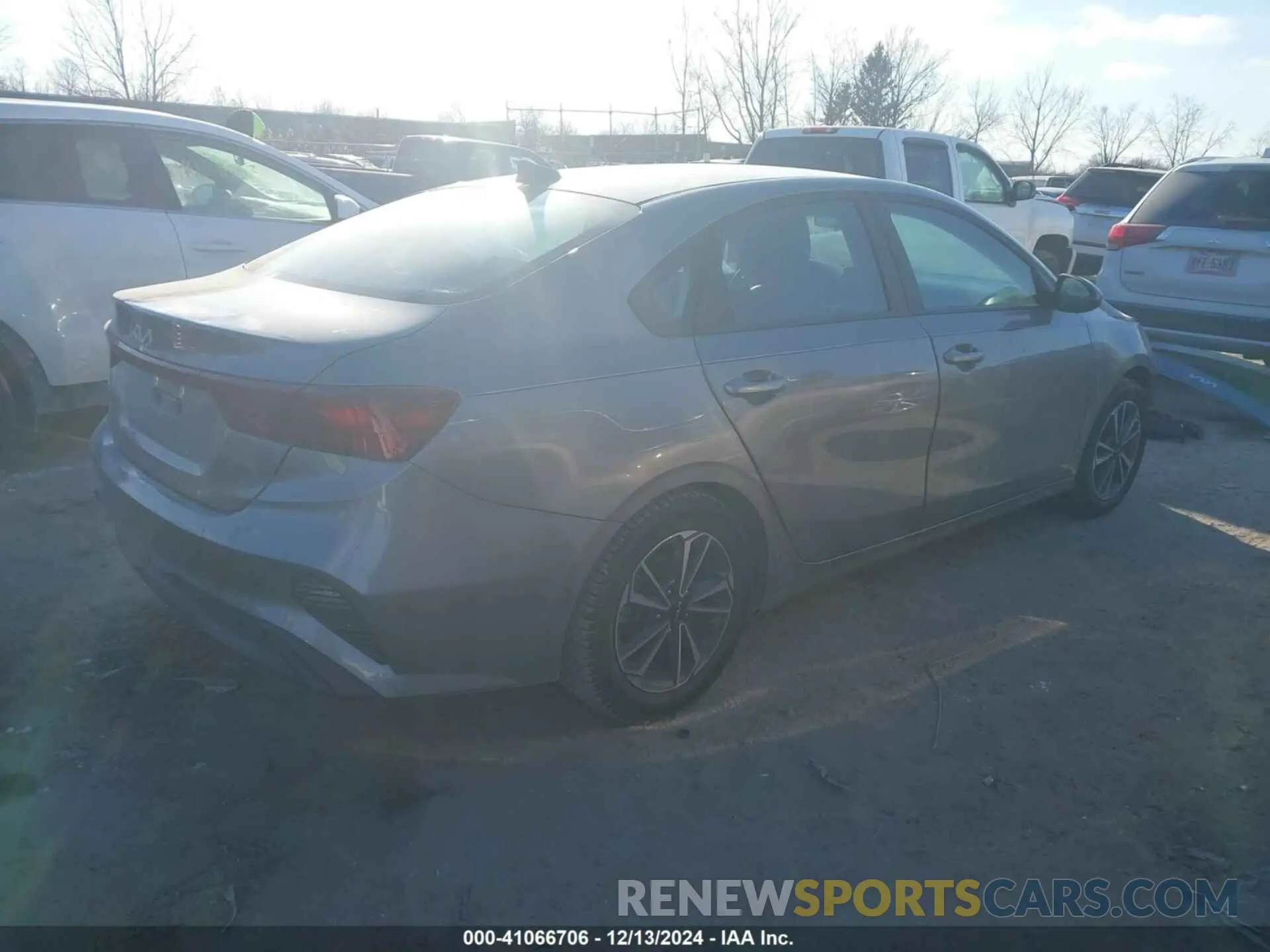 4 Photograph of a damaged car 3KPF24AD4PE635995 KIA FORTE 2023