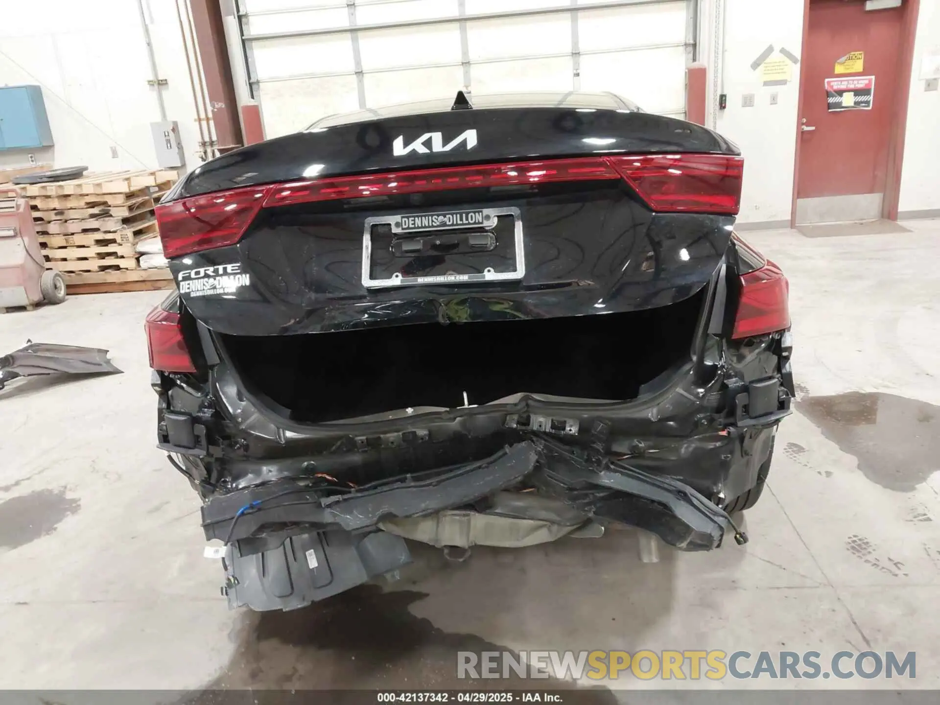 17 Photograph of a damaged car 3KPF24AD4PE646186 KIA FORTE 2023