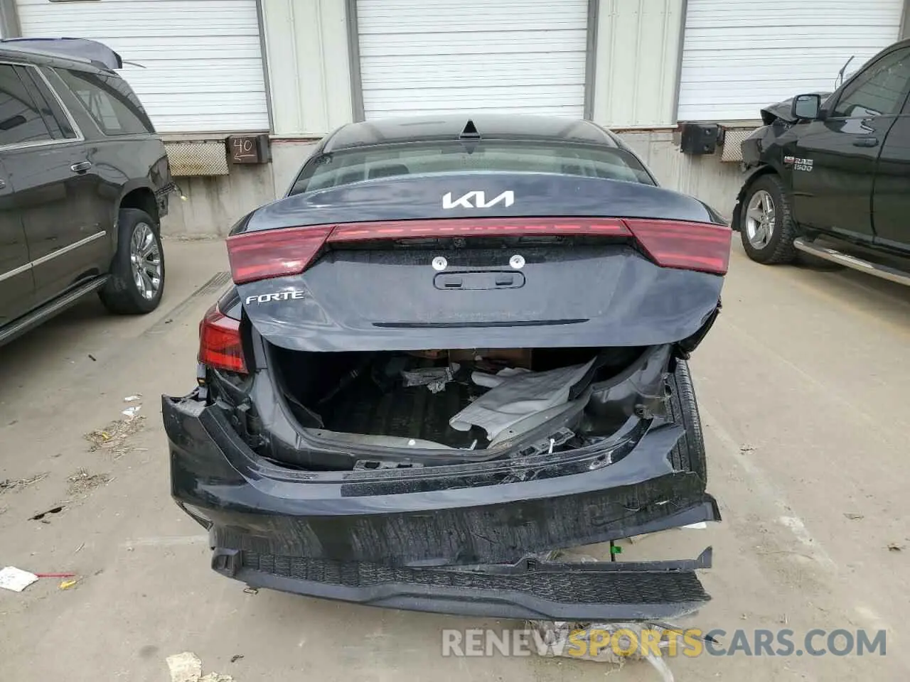 6 Photograph of a damaged car 3KPF24AD4PE672335 KIA FORTE 2023