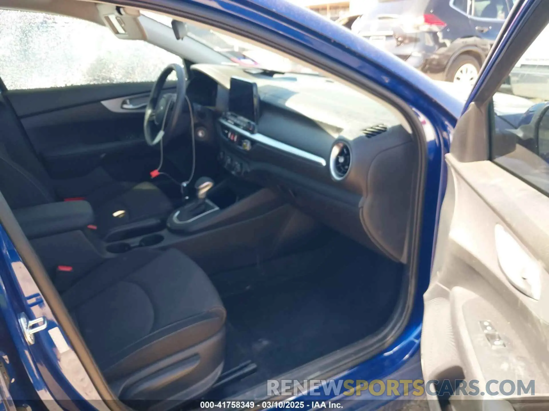 5 Фотография поврежденного автомобиля 3KPF24AD4PE683741 KIA FORTE 2023