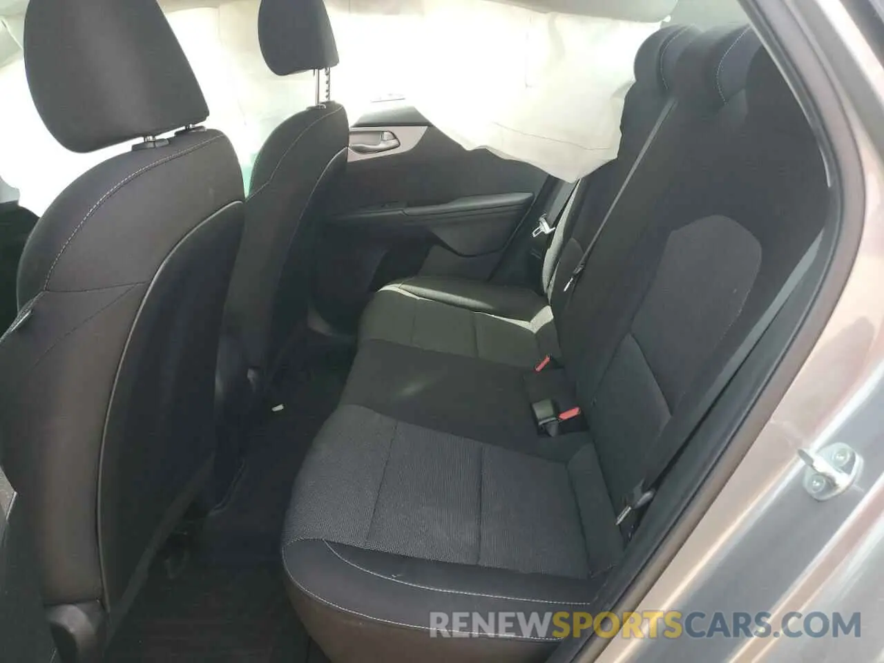10 Фотография поврежденного автомобиля 3KPF24AD5PE515381 KIA FORTE 2023