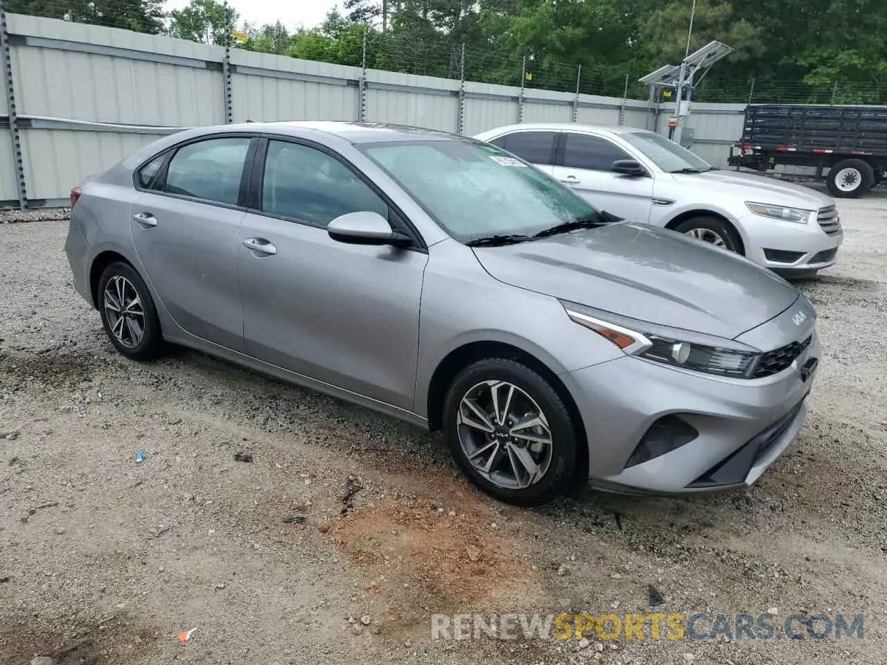 4 Фотография поврежденного автомобиля 3KPF24AD5PE526283 KIA FORTE 2023