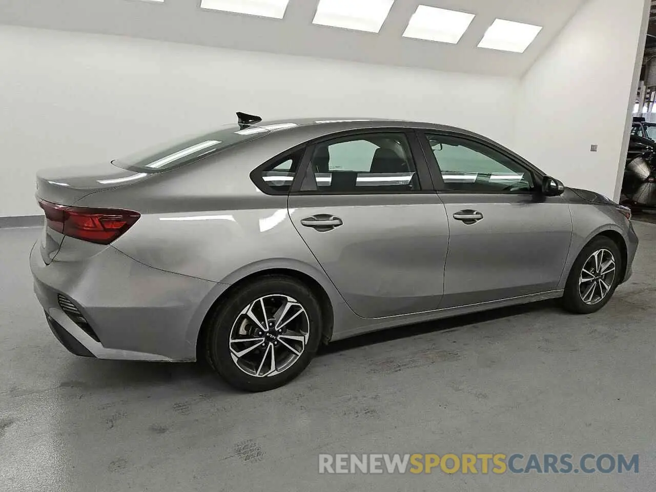 3 Photograph of a damaged car 3KPF24AD5PE538580 KIA FORTE 2023