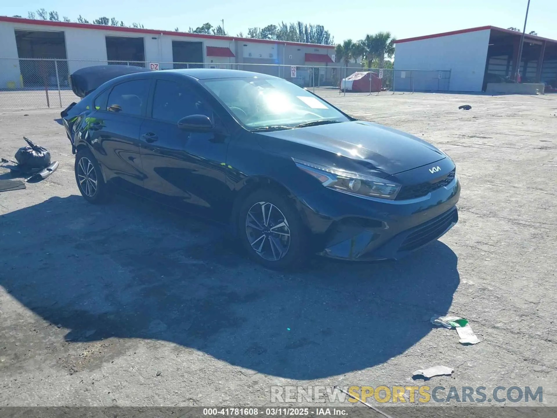 1 Photograph of a damaged car 3KPF24AD5PE554908 KIA FORTE 2023