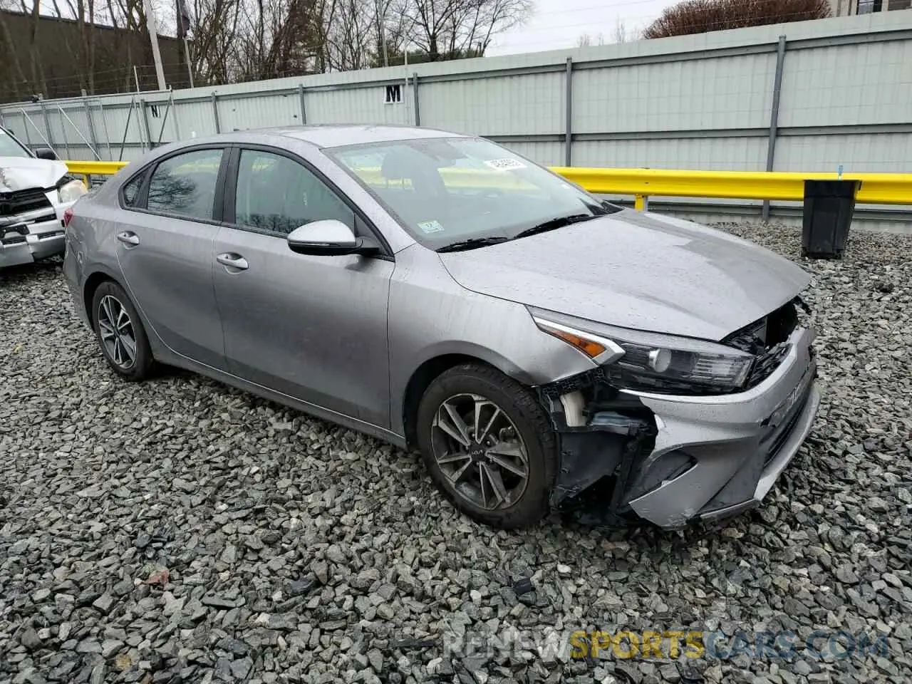 4 Фотография поврежденного автомобиля 3KPF24AD5PE556805 KIA FORTE 2023