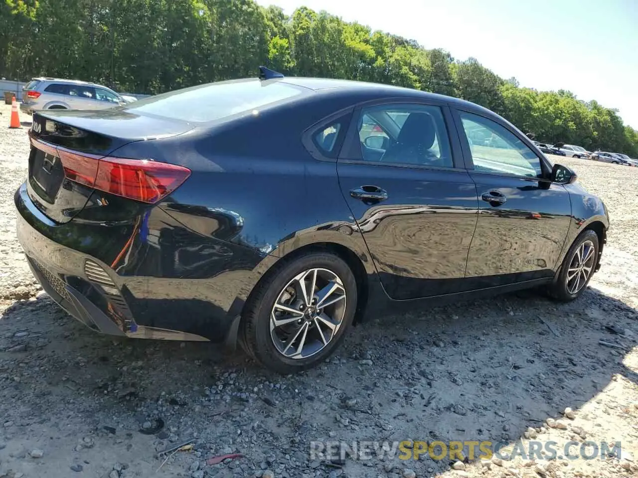 3 Photograph of a damaged car 3KPF24AD5PE562619 KIA FORTE 2023