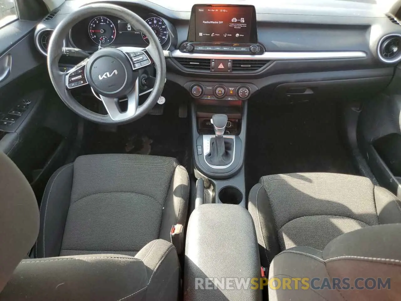 8 Фотография поврежденного автомобиля 3KPF24AD5PE607932 KIA FORTE 2023