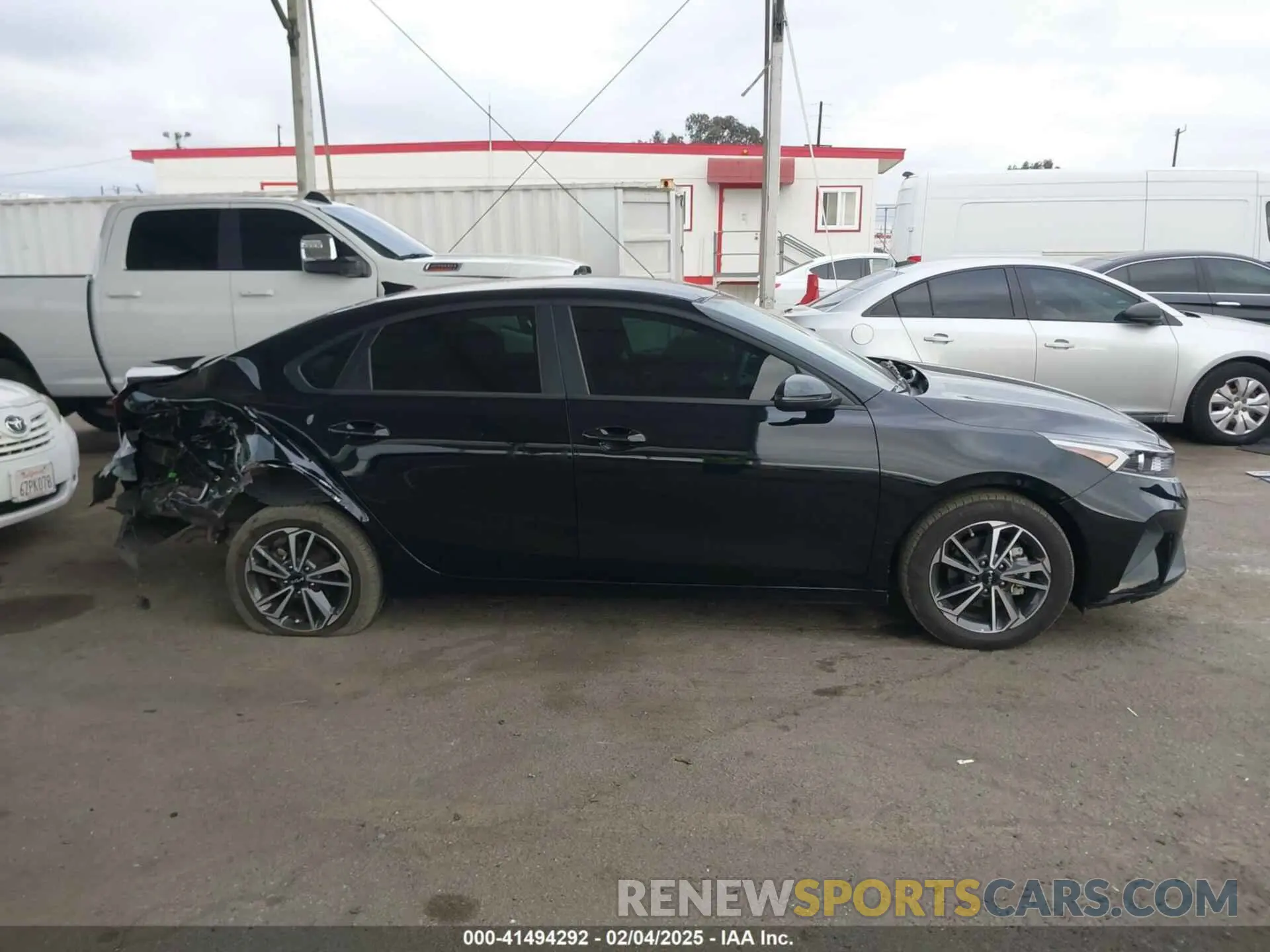 13 Фотография поврежденного автомобиля 3KPF24AD5PE646813 KIA FORTE 2023