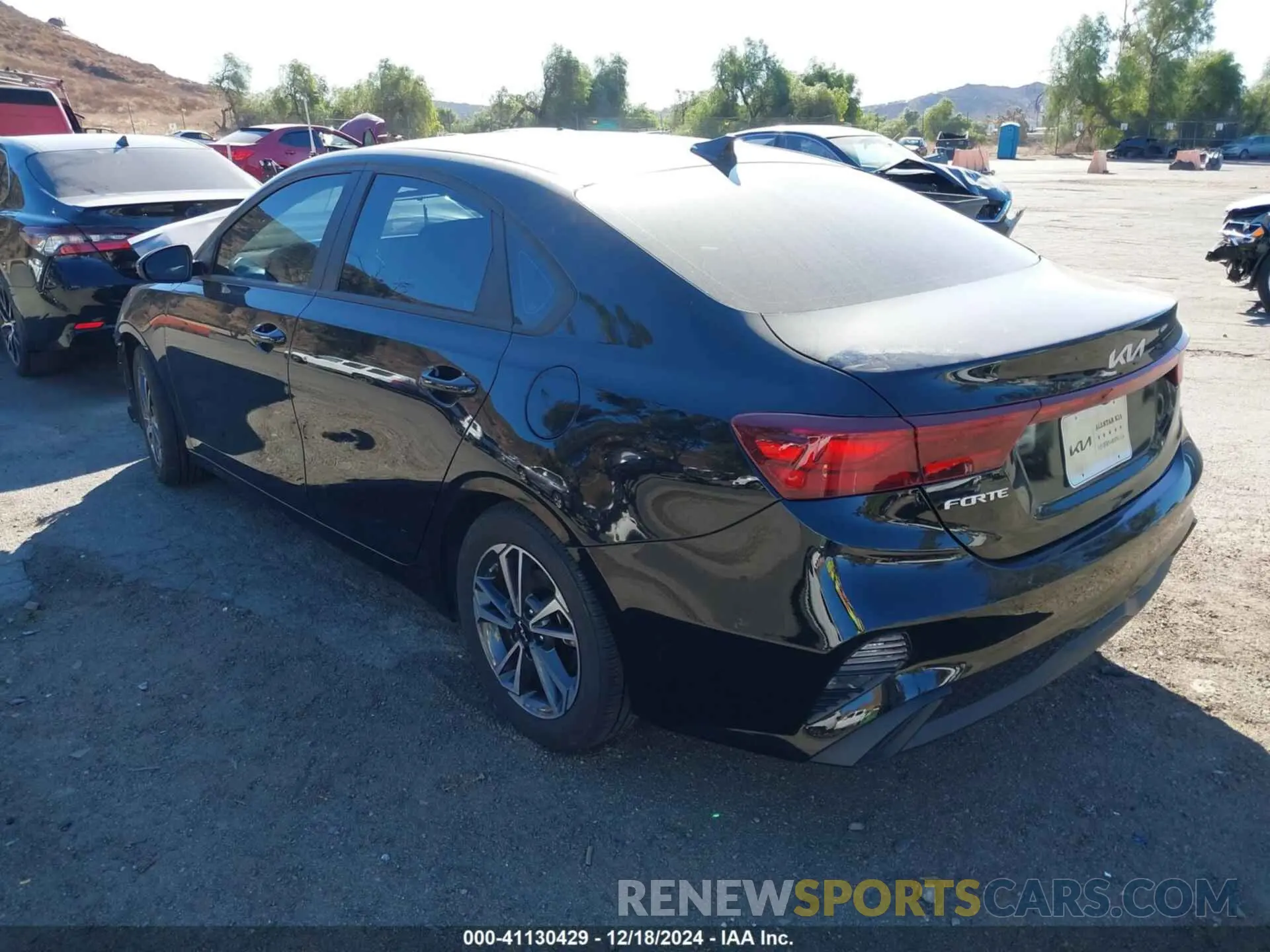 3 Фотография поврежденного автомобиля 3KPF24AD5PE648240 KIA FORTE 2023