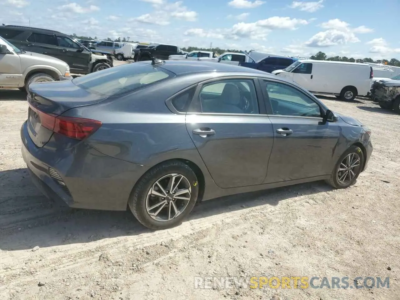 3 Photograph of a damaged car 3KPF24AD5PE652224 KIA FORTE 2023
