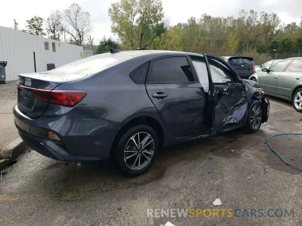 3 Фотография поврежденного автомобиля 3KPF24AD6PE517723 KIA FORTE 2023