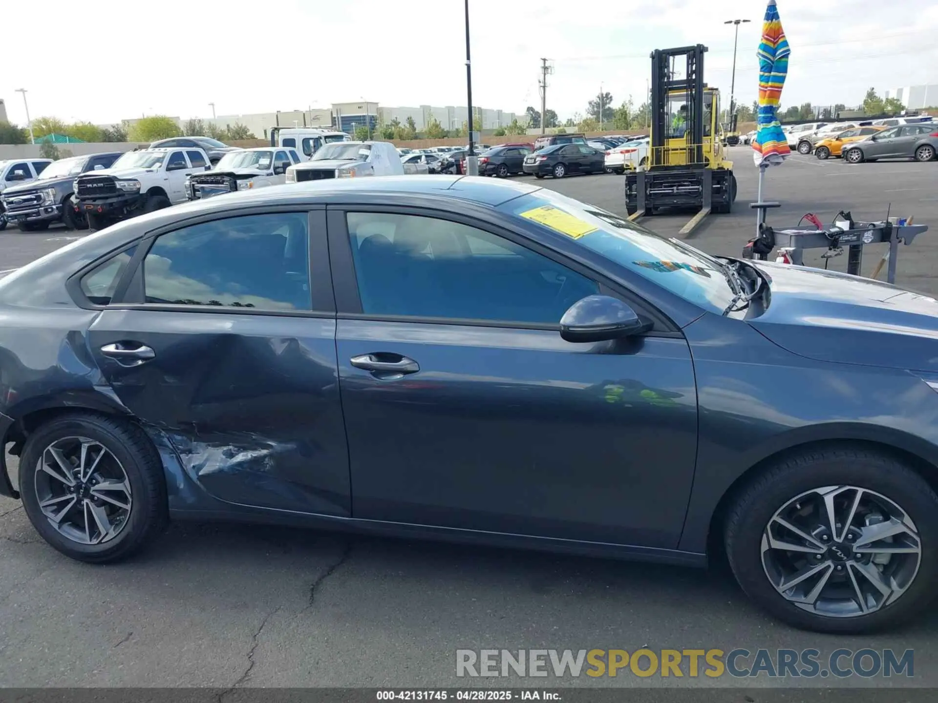 13 Photograph of a damaged car 3KPF24AD6PE578103 KIA FORTE 2023