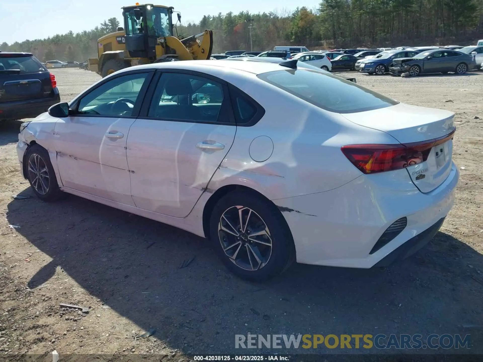 3 Фотография поврежденного автомобиля 3KPF24AD6PE589036 KIA FORTE 2023