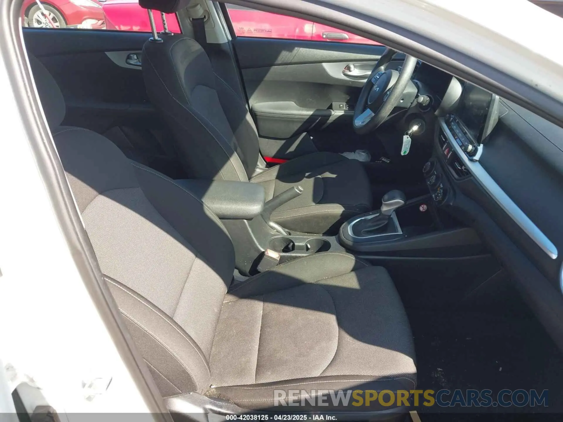 5 Фотография поврежденного автомобиля 3KPF24AD6PE589036 KIA FORTE 2023