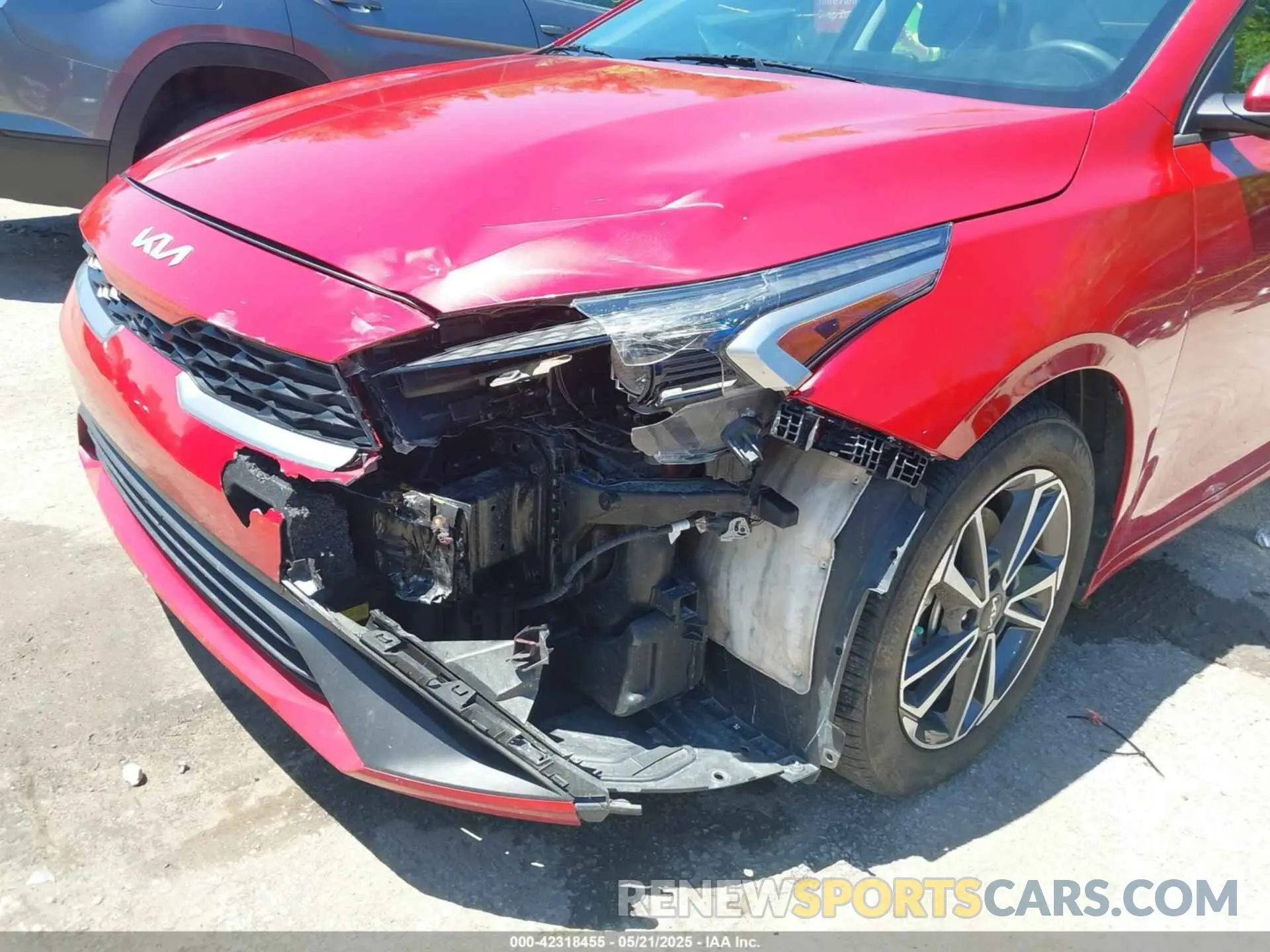 6 Photograph of a damaged car 3KPF24AD6PE652524 KIA FORTE 2023