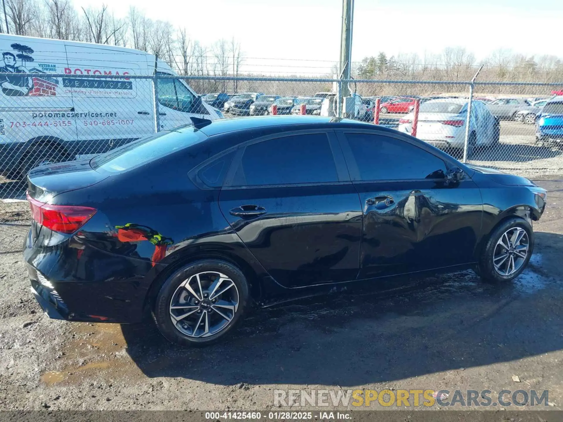 12 Фотография поврежденного автомобиля 3KPF24AD6PE675270 KIA FORTE 2023
