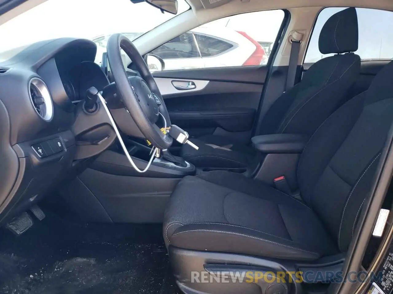 7 Фотография поврежденного автомобиля 3KPF24AD6PE685281 KIA FORTE 2023