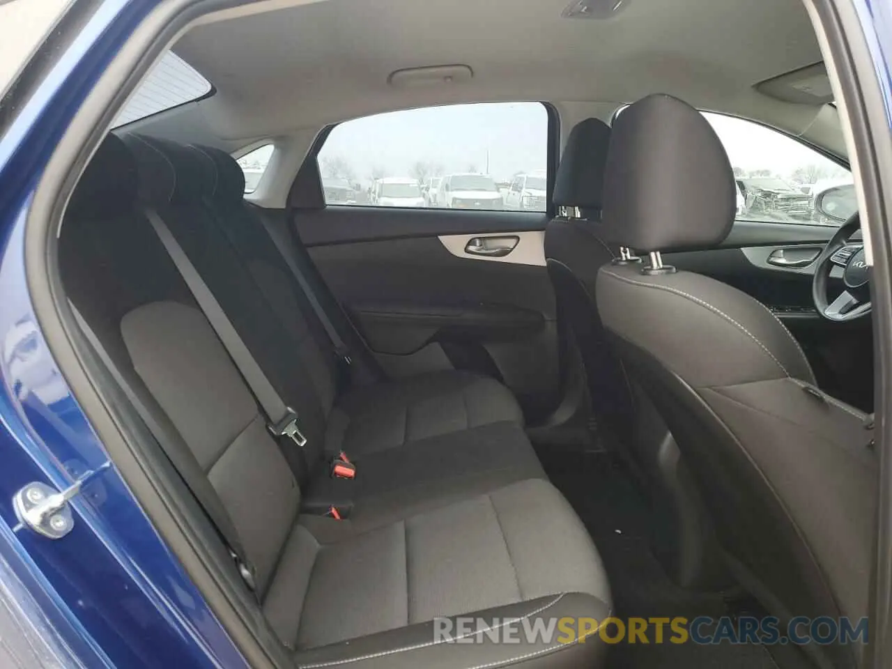 10 Фотография поврежденного автомобиля 3KPF24AD7PE523367 KIA FORTE 2023