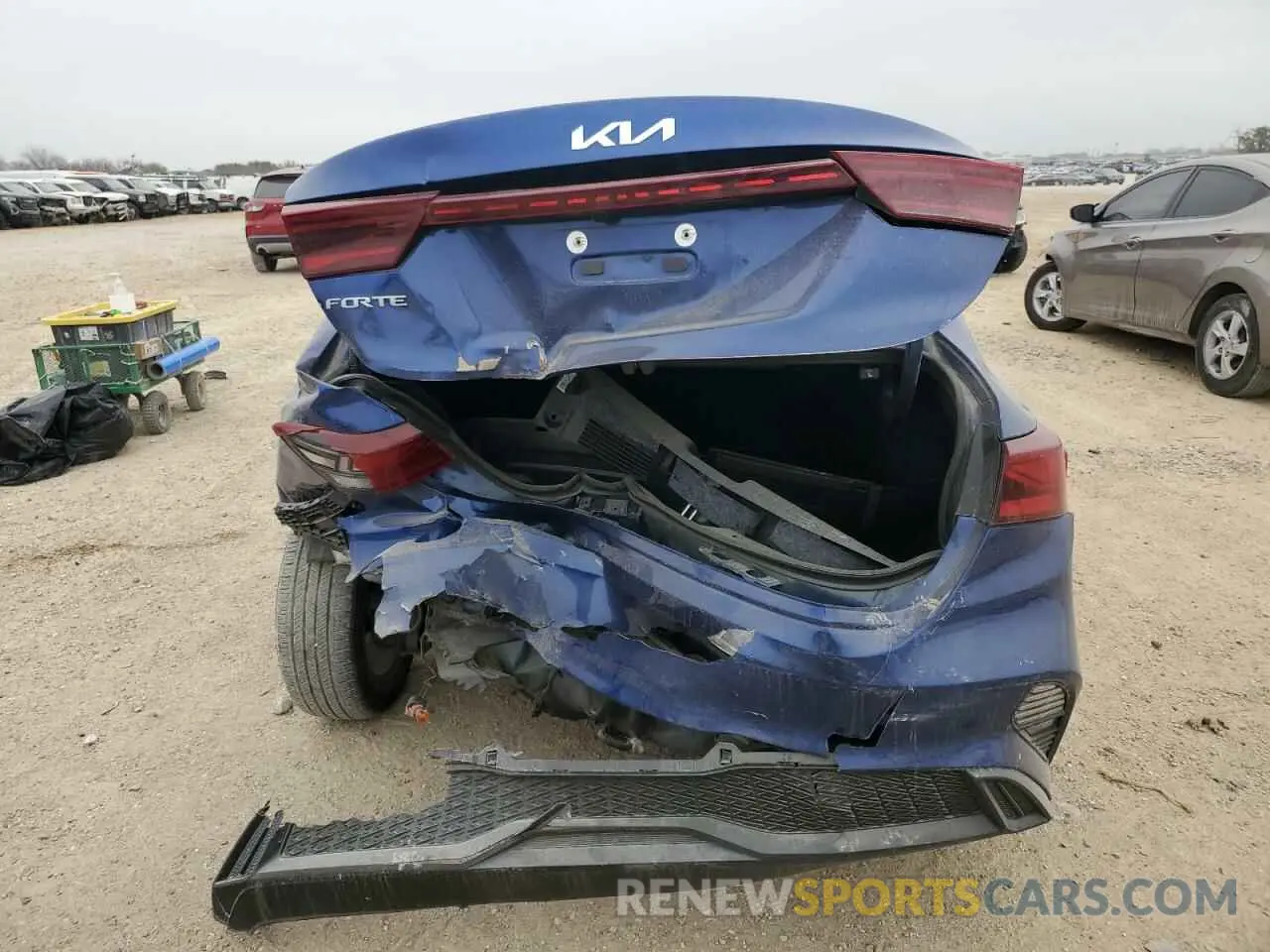 6 Фотография поврежденного автомобиля 3KPF24AD7PE523367 KIA FORTE 2023
