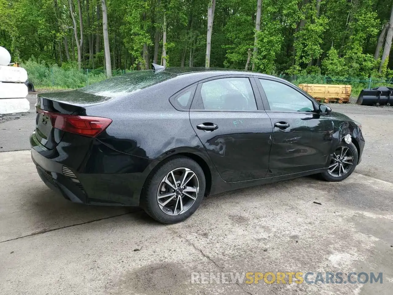 3 Photograph of a damaged car 3KPF24AD7PE540122 KIA FORTE 2023